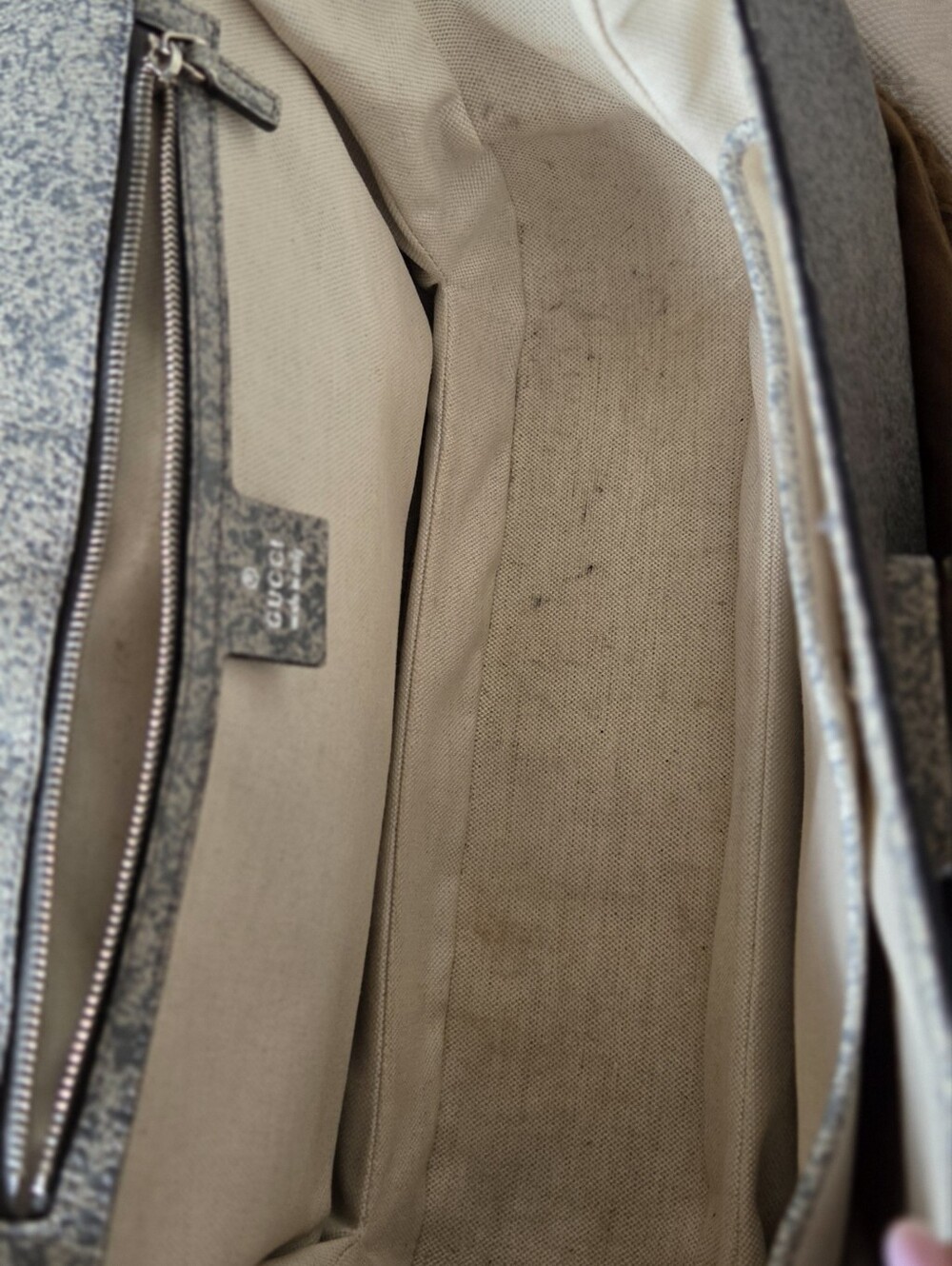 Gucci Gray Textured Satchel Handbag with Amber Bamboo Accents - Picture 8 of 14